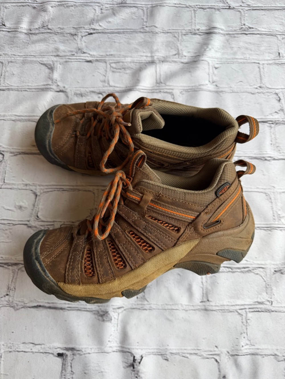 Keen Hiking Boots Shoes Low Top Lace Up Womens 7 EU 37.5 Brown Trail Utility